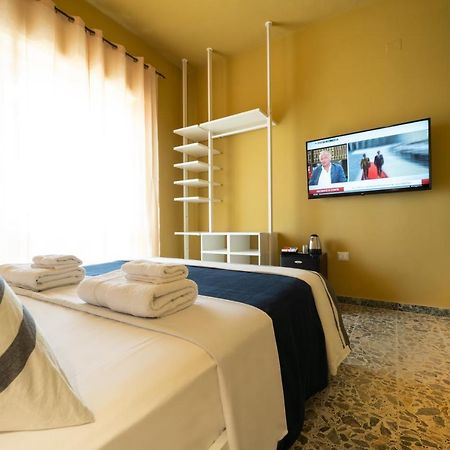 Budget Rooms Sonnino 37 カリアリ エクステリア 写真